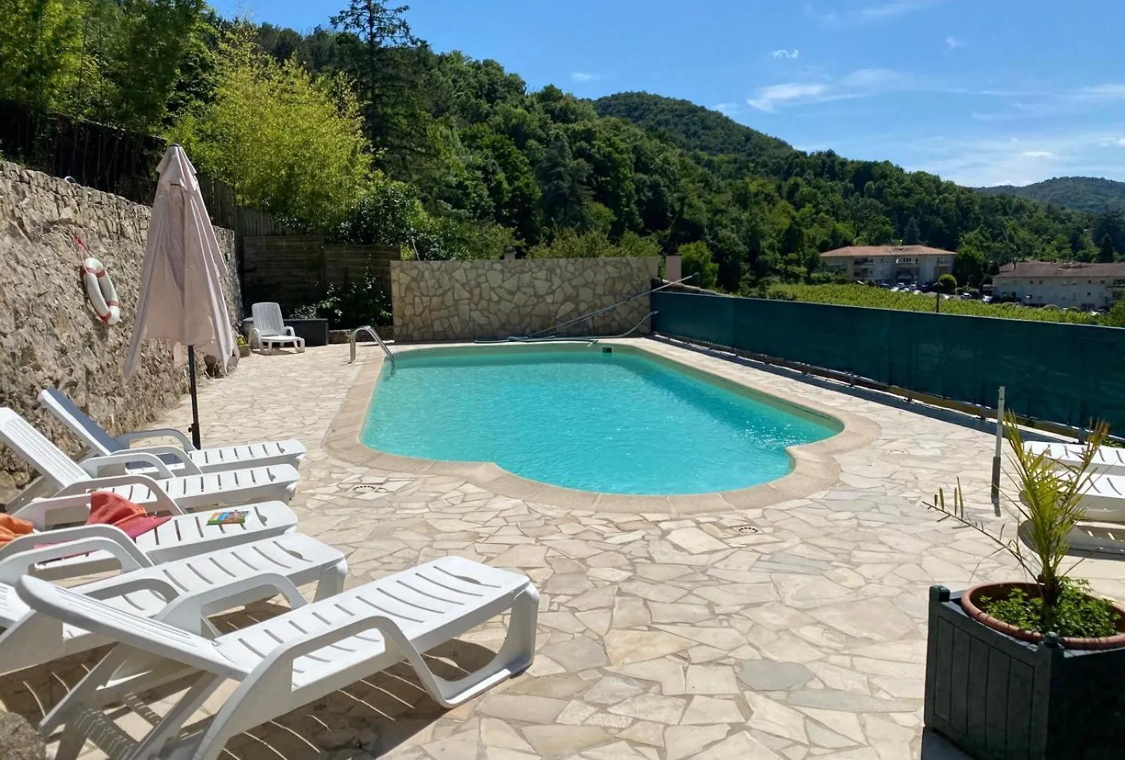 Hébergement de vacances Gite Du Vigneron A La Terrasse Piscine Local Velos Tournon-sur-Rhone France